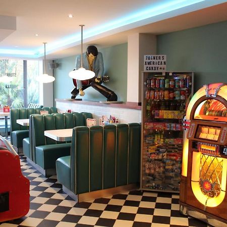 7Hotel Diner Halstead  Eksteriør bilde