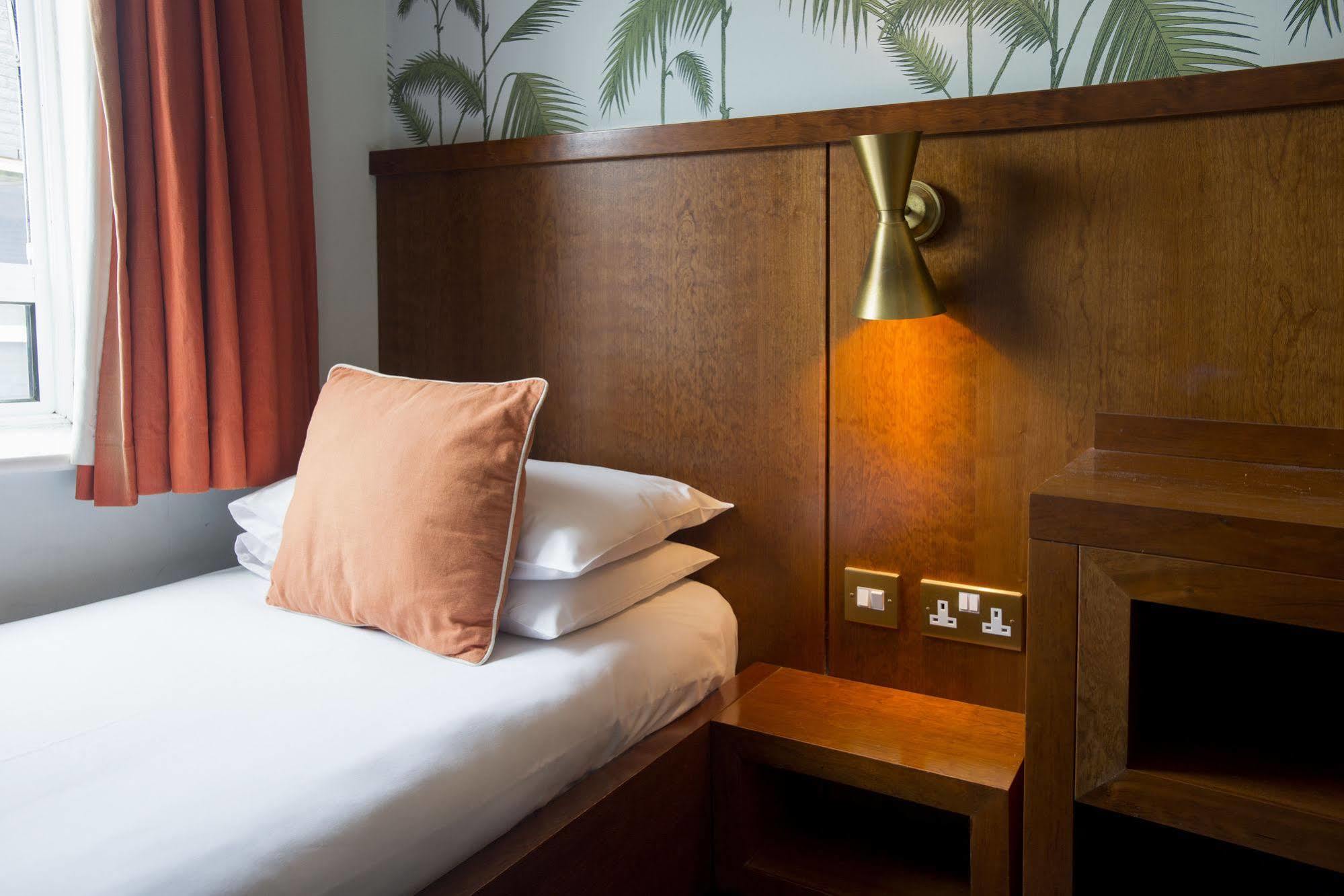 7Hotel Diner Halstead  Eksteriør bilde